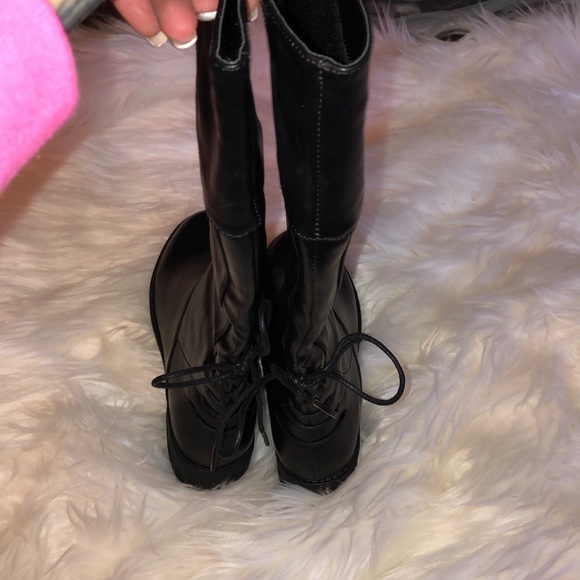 BRAND NEW lace up boots - Picture 4 of 6